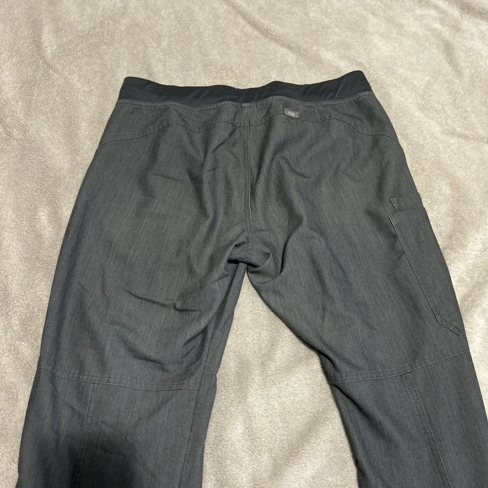 FIGS Technical Collection Scrub‎ Pants Men Size Large Graphite Gray Relaxed Fit
